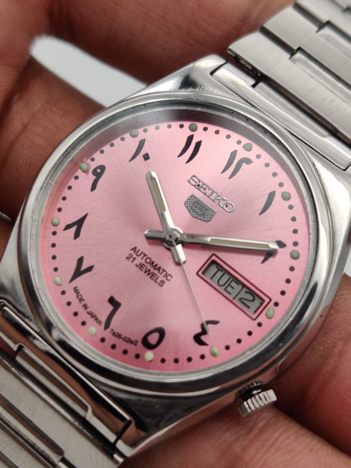 Vintage Seiko 5 Men\'s Automatic Wrist Watch Japan Made Pink Arabic Dial