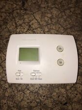 Honeywell PRO 3000 Non-Programmable Digital Thermostat TH3110D1008 (1H/1C) picture