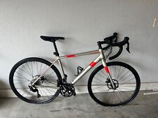 Grey Cannondale Synapse Roadbike picture