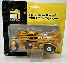 ERTL 8103 Terra Gator with Liquid Sprayer Diecast Tractor 1:64 Scale #12043 picture
