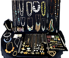 100+ items ALL Signed Vintage Jewelry Lot Hattie Carnegie Monet Coro Trifari ++ picture