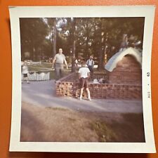 VINTAGE PHOTO “Three Little Pigs” Petting Zoo 1963 Original Color Snapshot picture