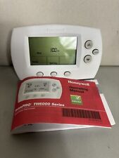 Honeywell TH6220D1028 FocusPro Programmable Large Display Thermostat 2H/2C picture