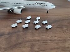 10x White AIRCRAFT GROUND POWER UNITS (GPU) Airport Vehicles Models 1:400 Scale picture