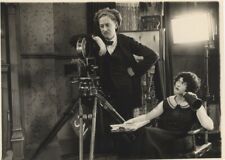 1920's Flapper glaring at Silent Movie Cameraman Pre-code Original 5x7 Photo  picture