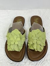 B.O.C. Born Concept Women's Size 9M Green Floral Leather Sandals picture