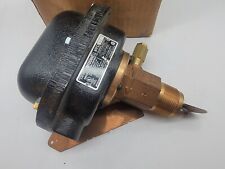 NEW McDonnell & Miller Series FS7-4E Industrial Liquid Flow Switch 1-1/4'' NPT 1 picture