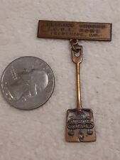 VINTAGE I.O.O.F. ODD FELLOWS BREAKING GROUND FREDERICK MD PIN BACK SHIPS FREE picture