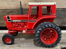 ERTL, International 1566 Tractor with Cab, Dual Wheel, 1:16 Scale, Diecast picture
