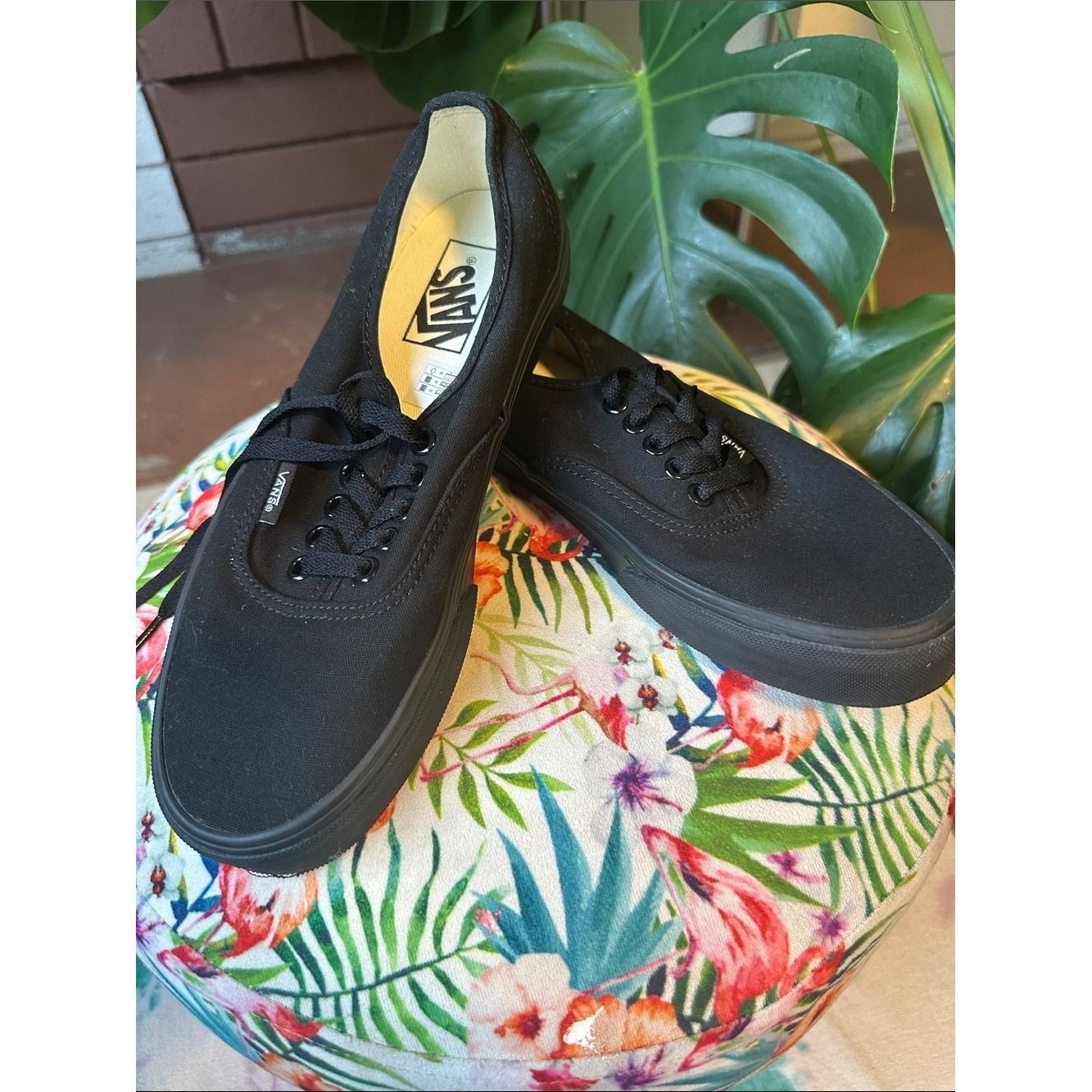 Vans Authentic Black Canvas‎ Low Top Sneakers Mens 7 Womens 8.5