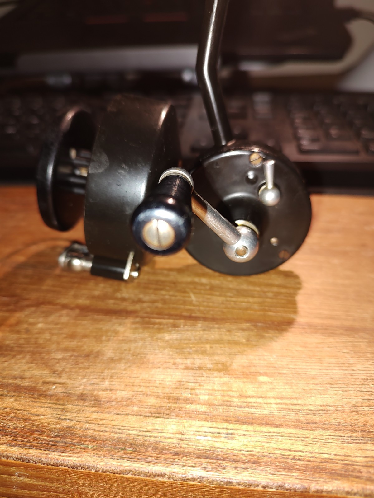 MITCHELL CAP 304 HALF BAIL. LATE 40s-EARLY 50s. HAS A ...2... STAMPED ON REEL