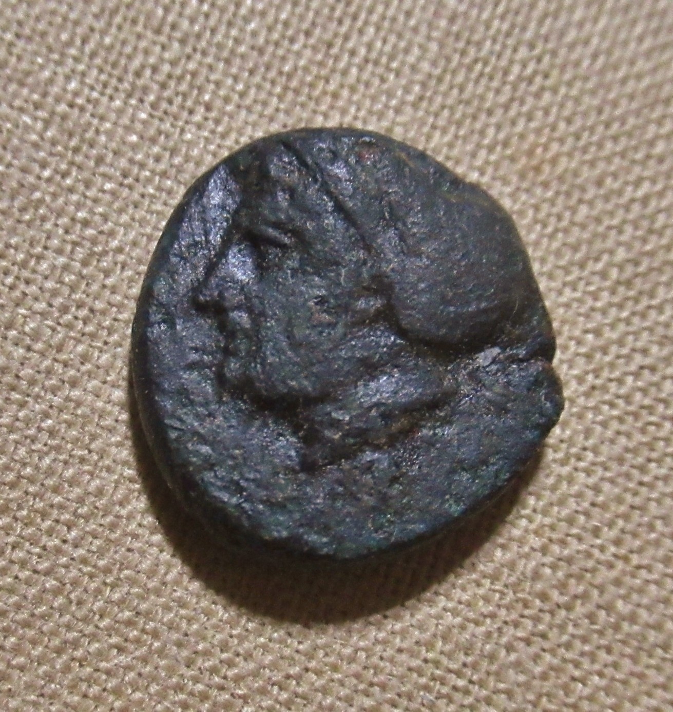 Unpublished TROAS, Larissa(?) Female Head / Amphora  4th Cent BC.  Æ 10