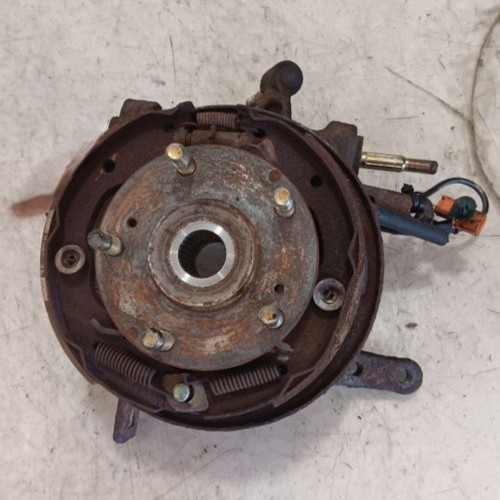 2003-2005 Honda Pilot Rear Left Driver Side Spindle Knuckle Stub Axle Oem