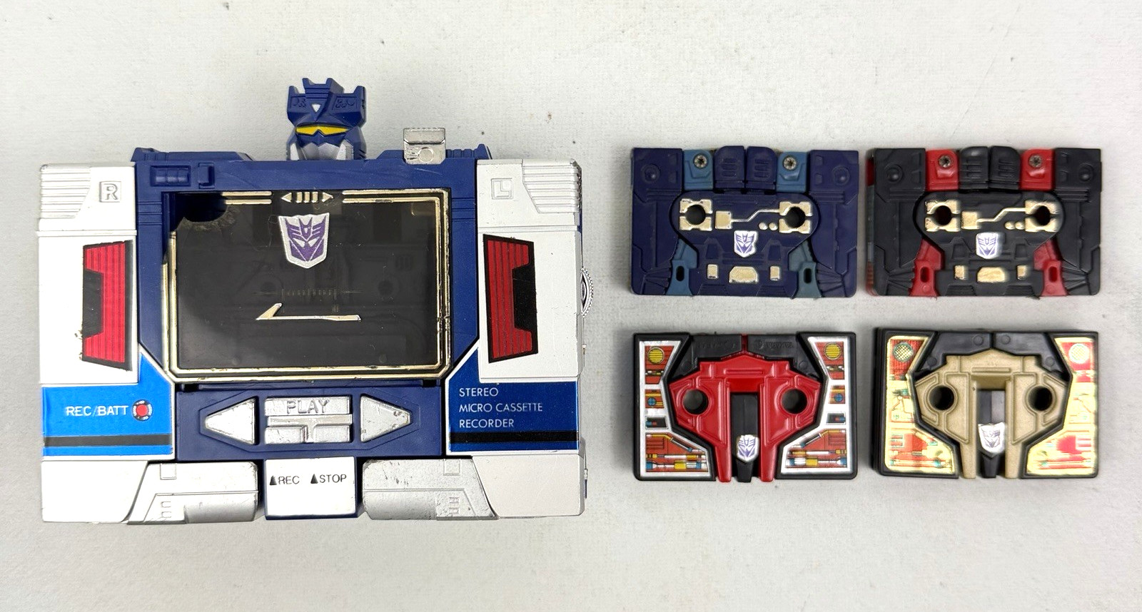 Vt 1984 Transformers G1 Soundwave Action Figure w/ 4 Decepticon Mini Cassettes