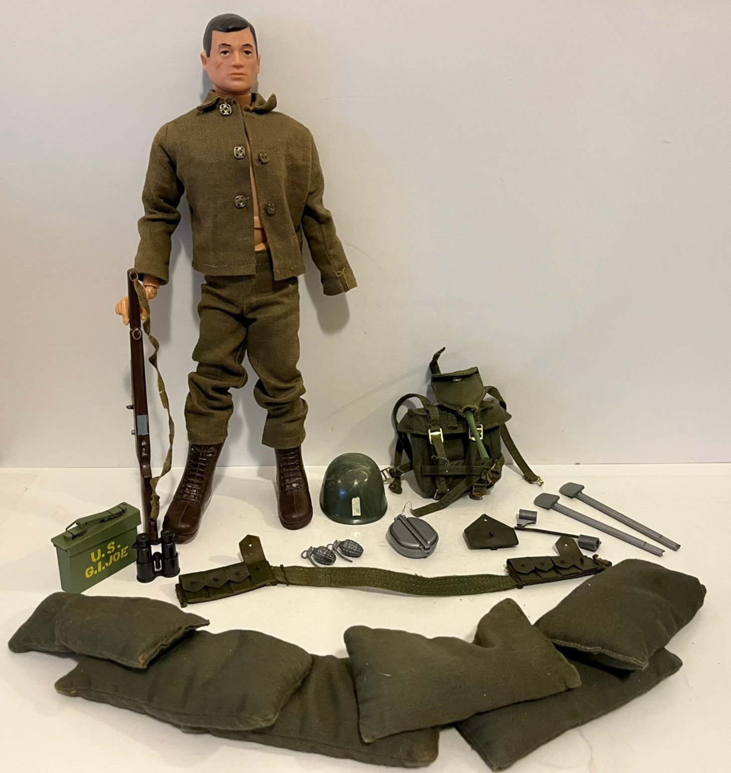 Vintage 1964 Hasbro GI Joe Early Version Action Soldier + Lots Of Accessories