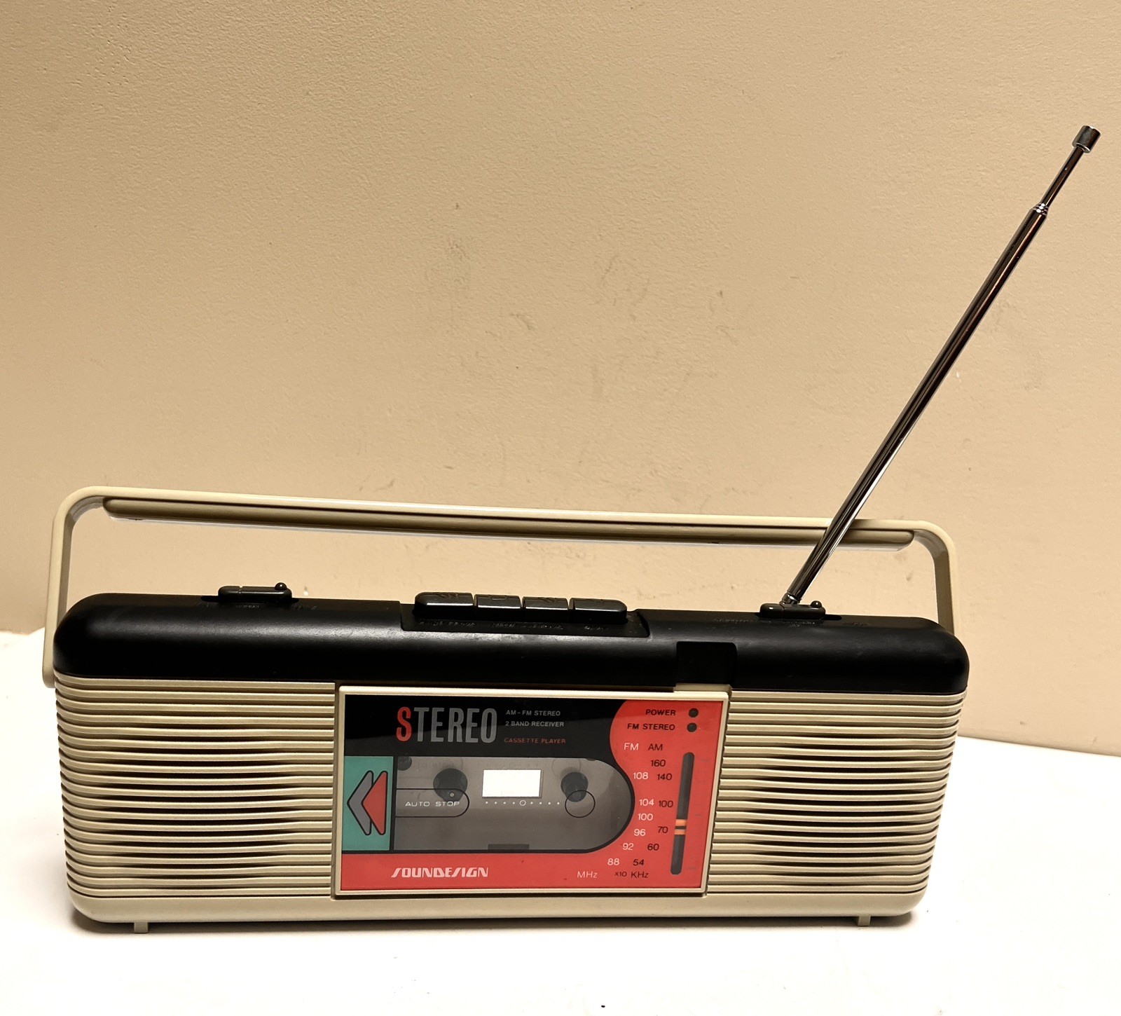 Soundesign Radio Cassette AM/FM/Stereo 80’s Model 4611SGY -Tested -Works - Video