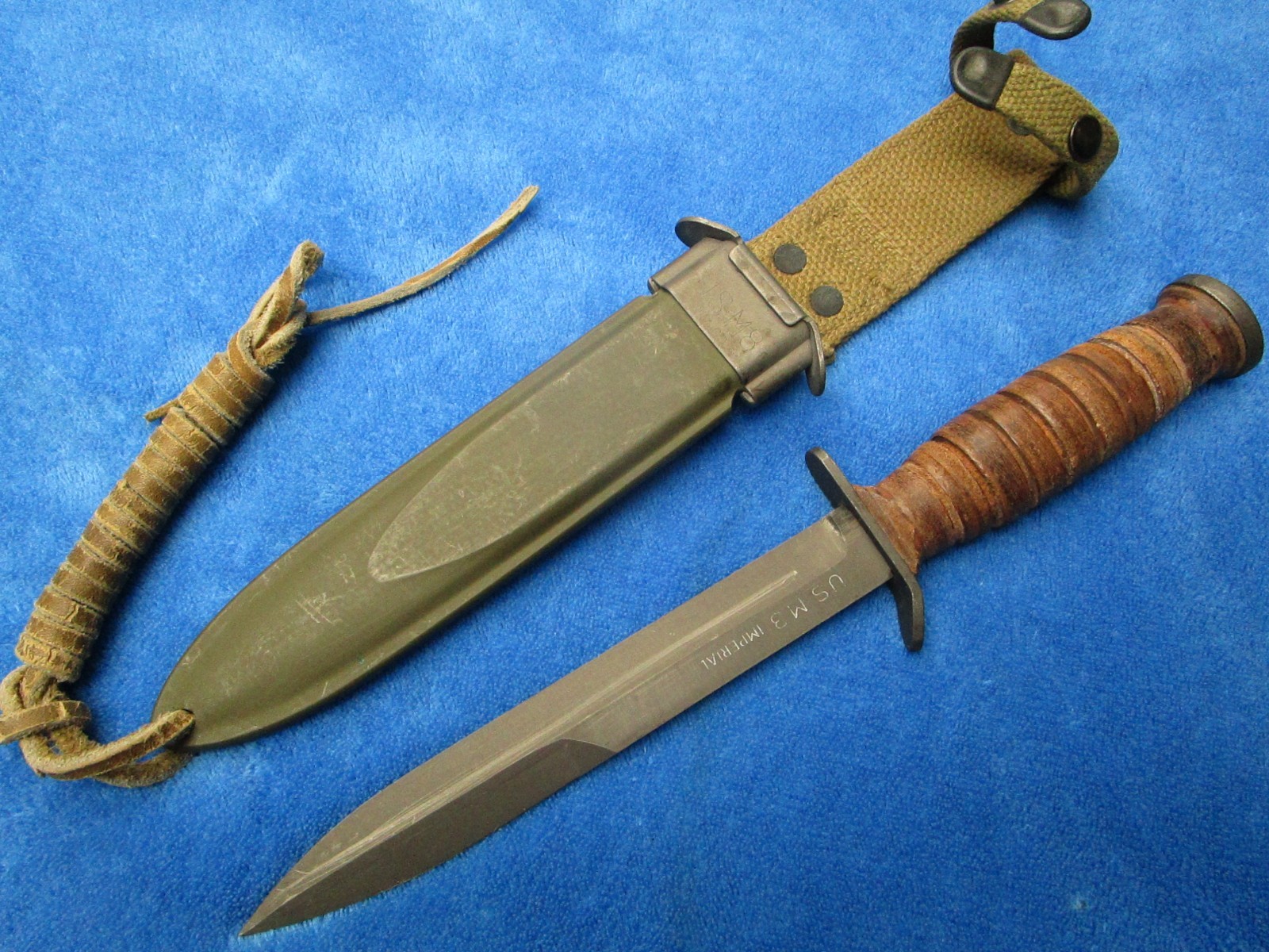 ORIGINAL WW2 US M3 FIGHTING KNIFE AND M8 SCABBARD BLADE MARKED IMPERIAL MINT
