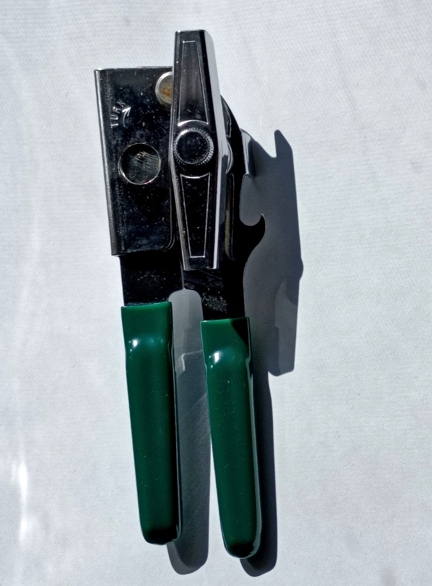 Vintage Swing-A-Way Manual Hand Held Can Opener GREEN Handle Made in USA