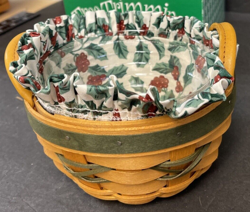 Longaberger Tree Trimming Collection 1999 Basket with Holly Liner