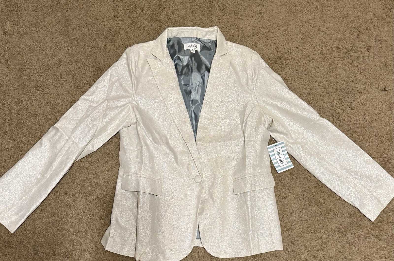 Tulip B Women’s Silver Blazer Jacket ~ Medium Tulip B Women’s Silver Blazer Jacket ~ Medium