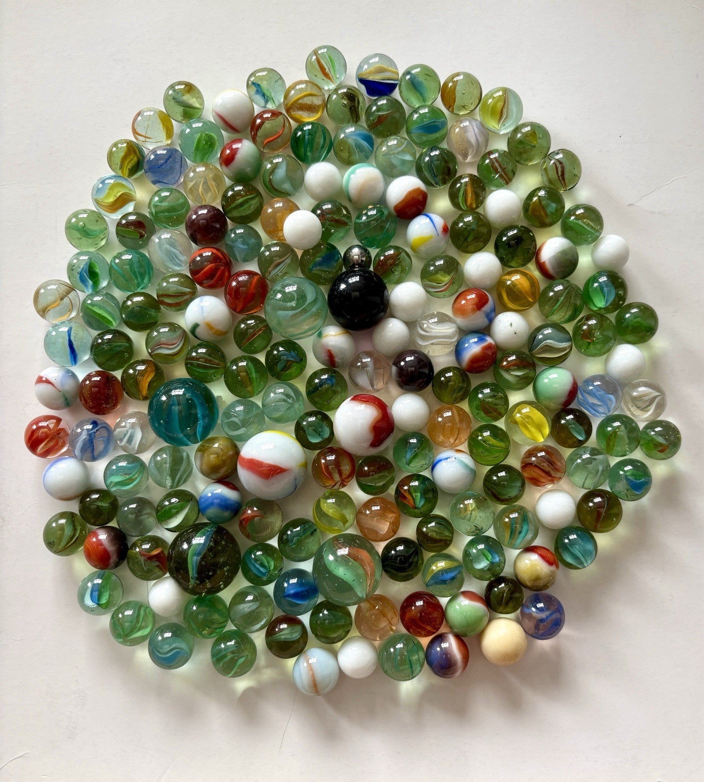 Assorted Vintage Glass Marble Lot- 2 POUNDS 174 Marbles Cats Eyes, Ribbons, Etc Assorted Vintage Glass Marble Lot- 2 POUNDS 174 Marbles Cats Eyes, Ribbons, Etc