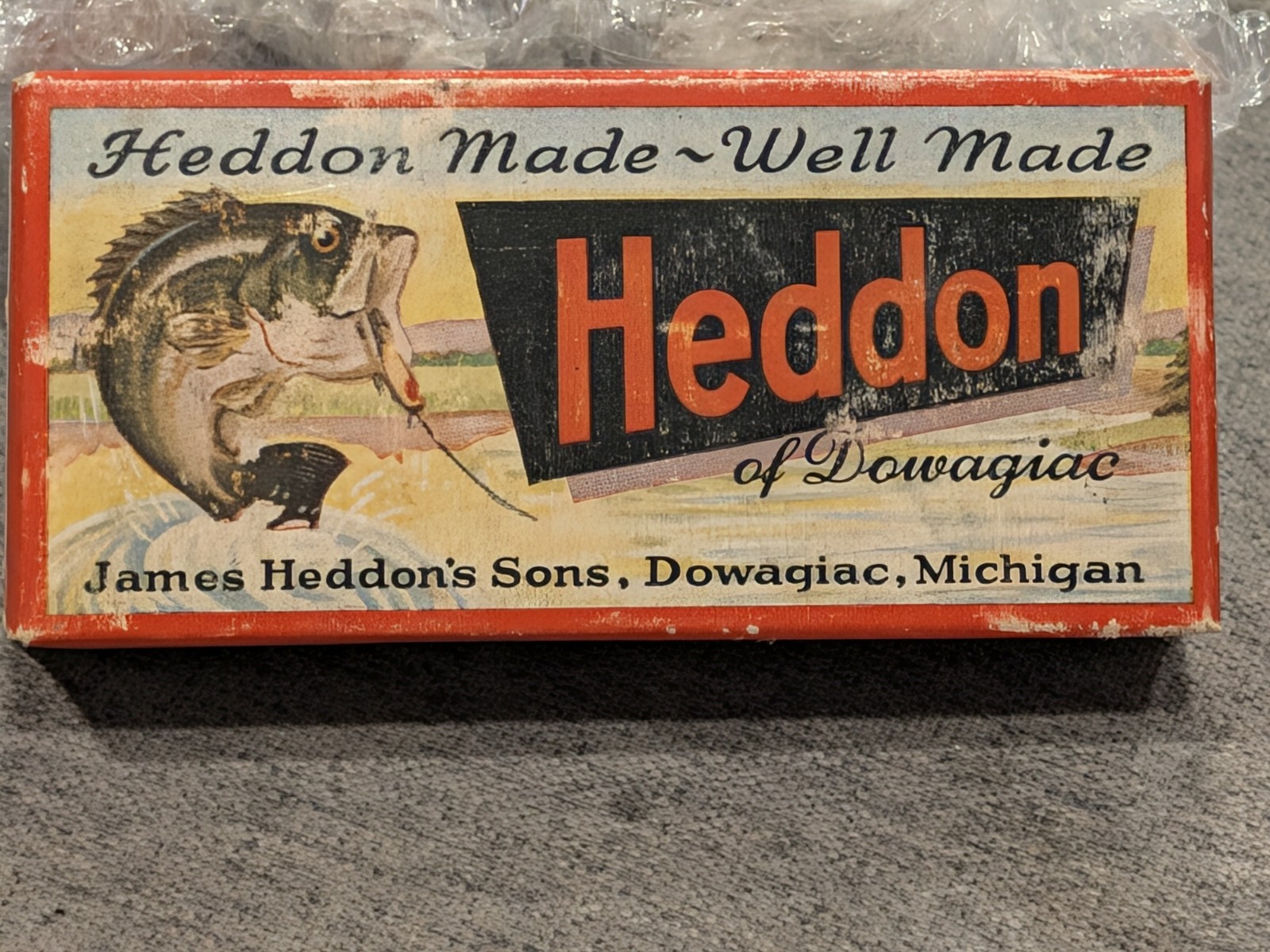 Vintage Wood Heddon Basser Lure Glass Eyes L-Rig Hardware Gold Scale 1928-1933