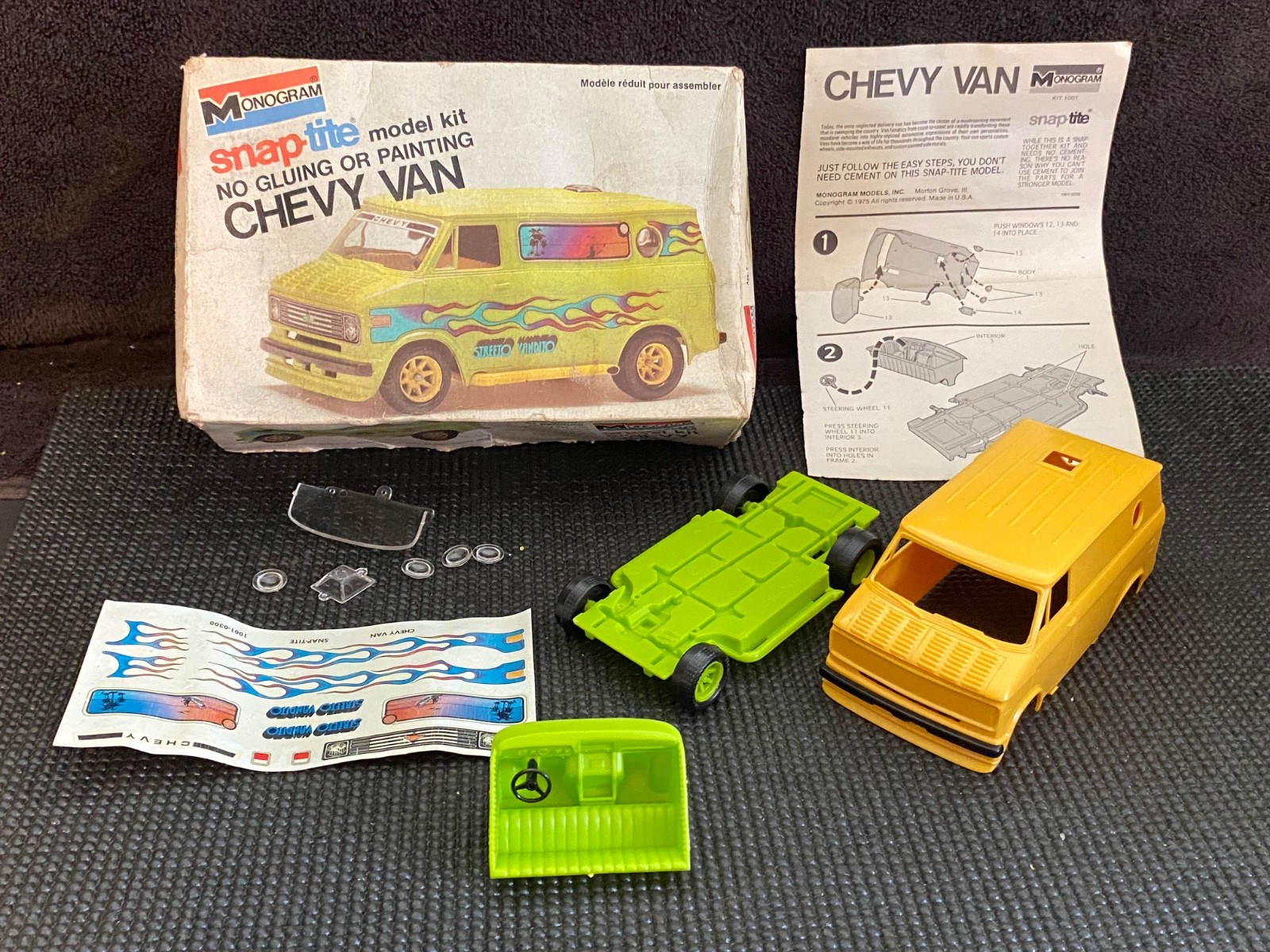 Vintage 1975 Monogram SNAP-TITE Chevy Van No. 1001 - STREETO VANDITO