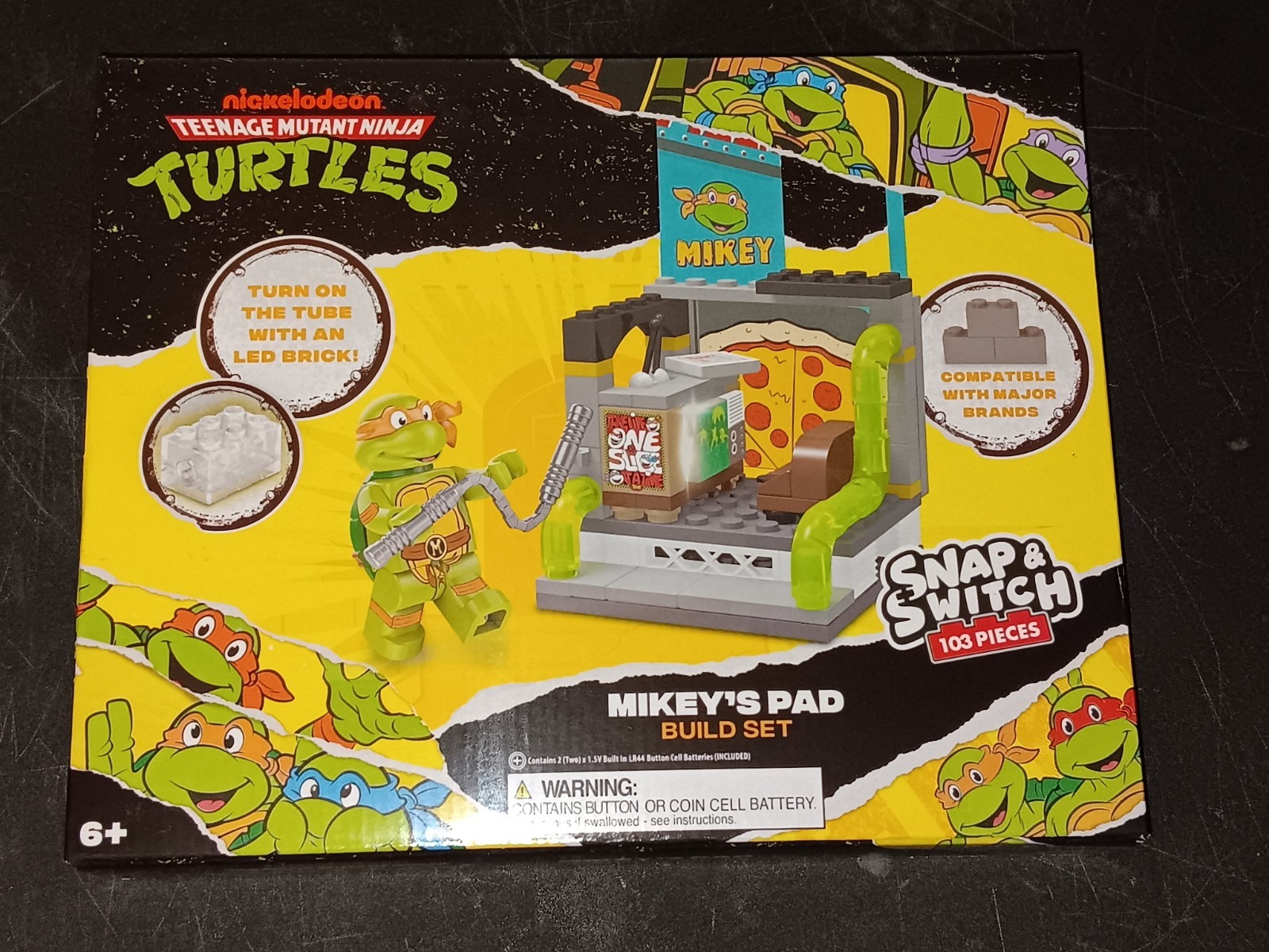 MIKEY'S PAD Teenage Mutant Ninja Turtles Snap & Switch Brick Set