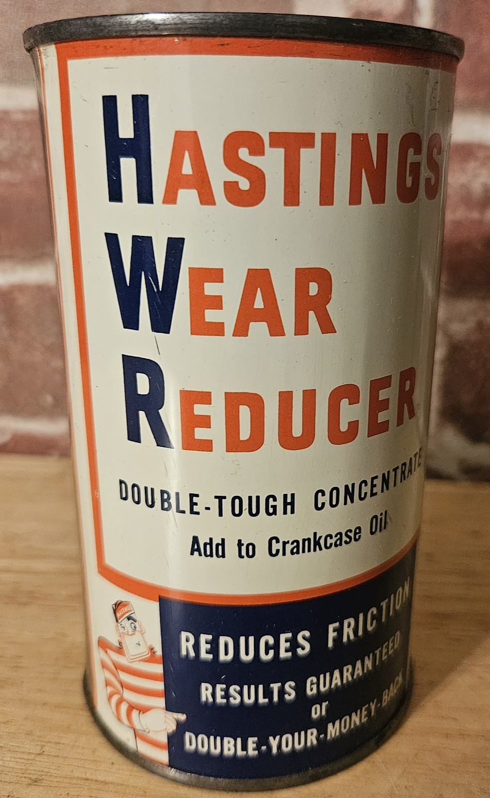 VINTAGE HASTINGS ENGINE WEAR REDUCER ADDITIVE 16 oz. OIL CAN - UNOPENED
