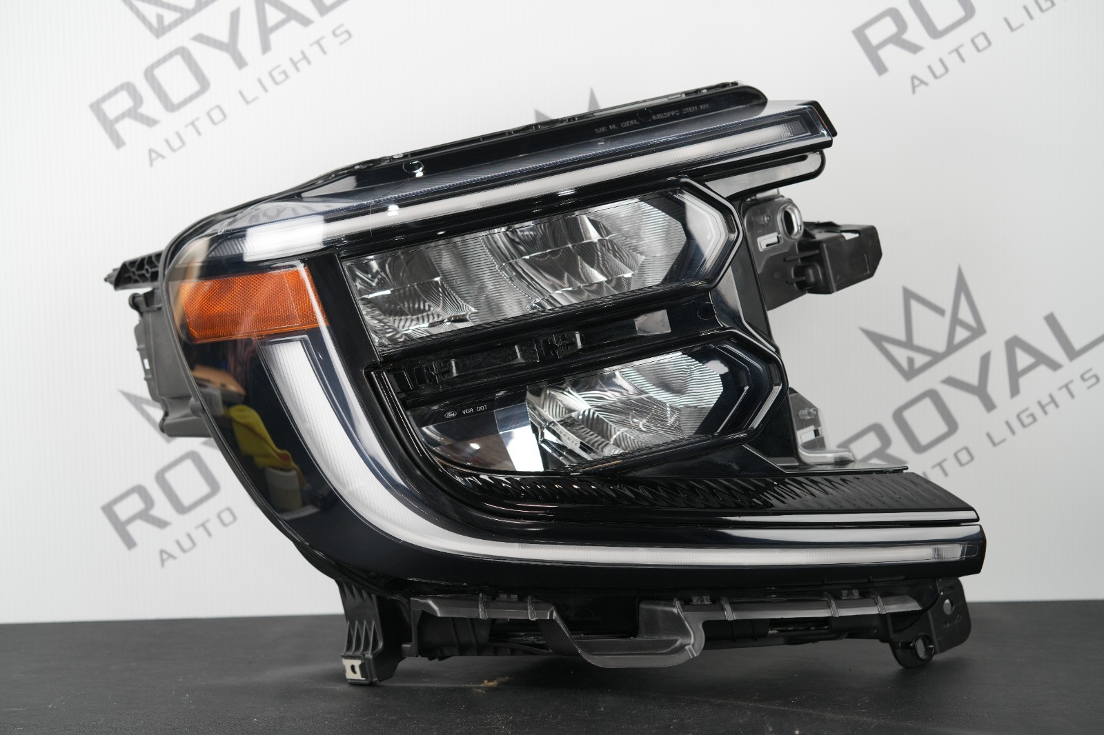 Perfect 2025 2026 Ford Expedition Right Side Passenger LED Headlight Perfect 2025 2026 Ford Expedition Right Side Passenger LED Headlight