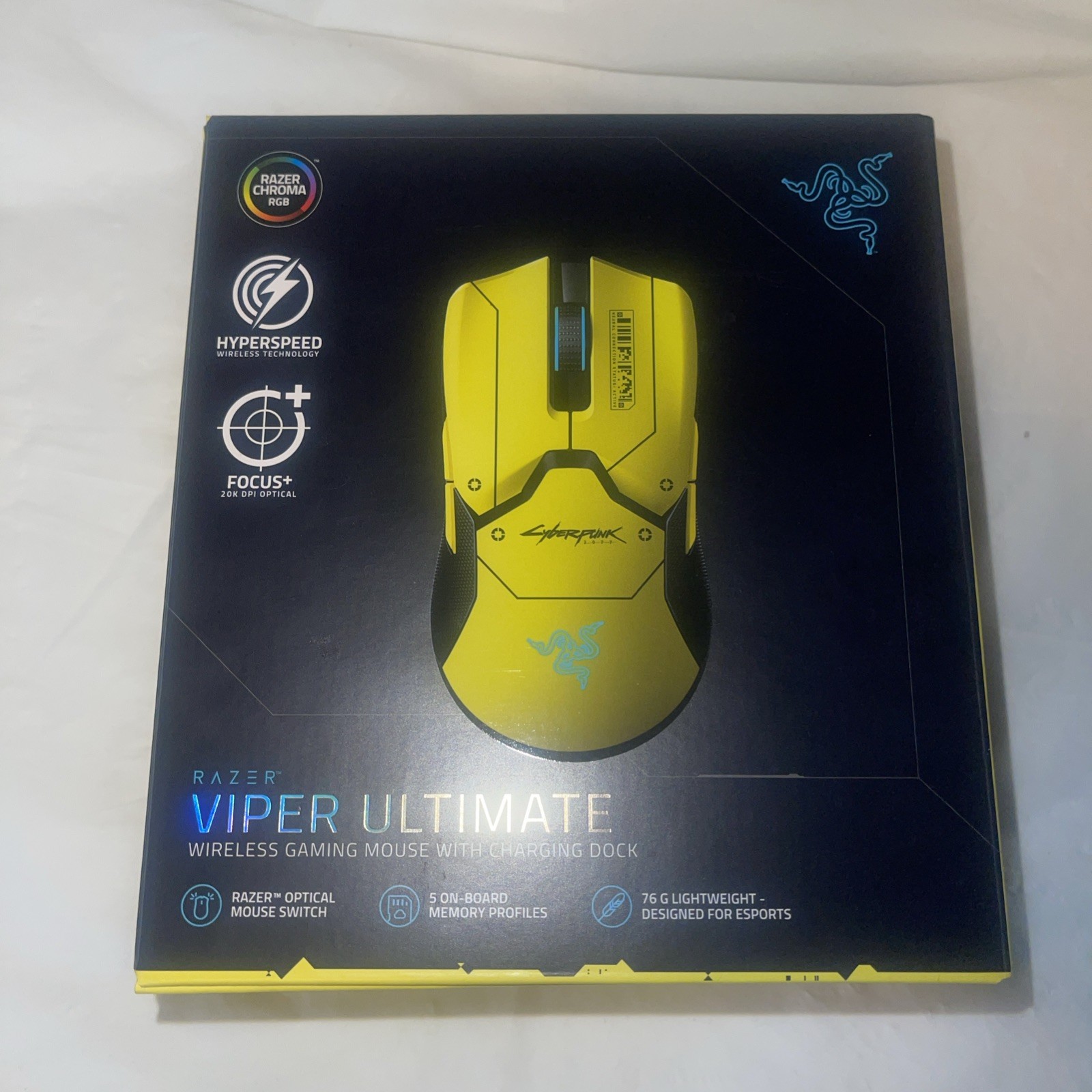 Razer Viper Ultimate Cyberpunk 2077 Wireless Gaming Mouse + Charging Dock