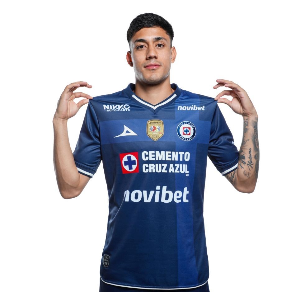PIRMA CRUZ AZUL *ORIGINAL 100%* MEN'S JERSEY 3RD 26/27 BLUE *CON PARCHES* PIRMA CRUZ AZUL *ORIGINAL 100%* MEN'S JERSEY 3RD 26/27 BLUE *CON PARCHES*