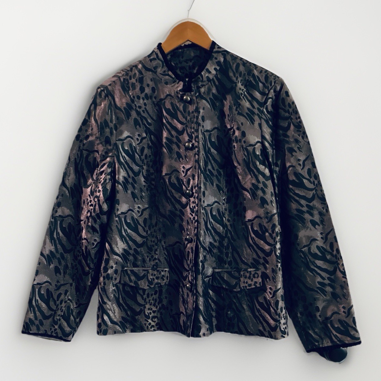 NWT COLDWATER CREEK Blazer Size L  Gray/Black Animal Print Jacket Ruffle Trim