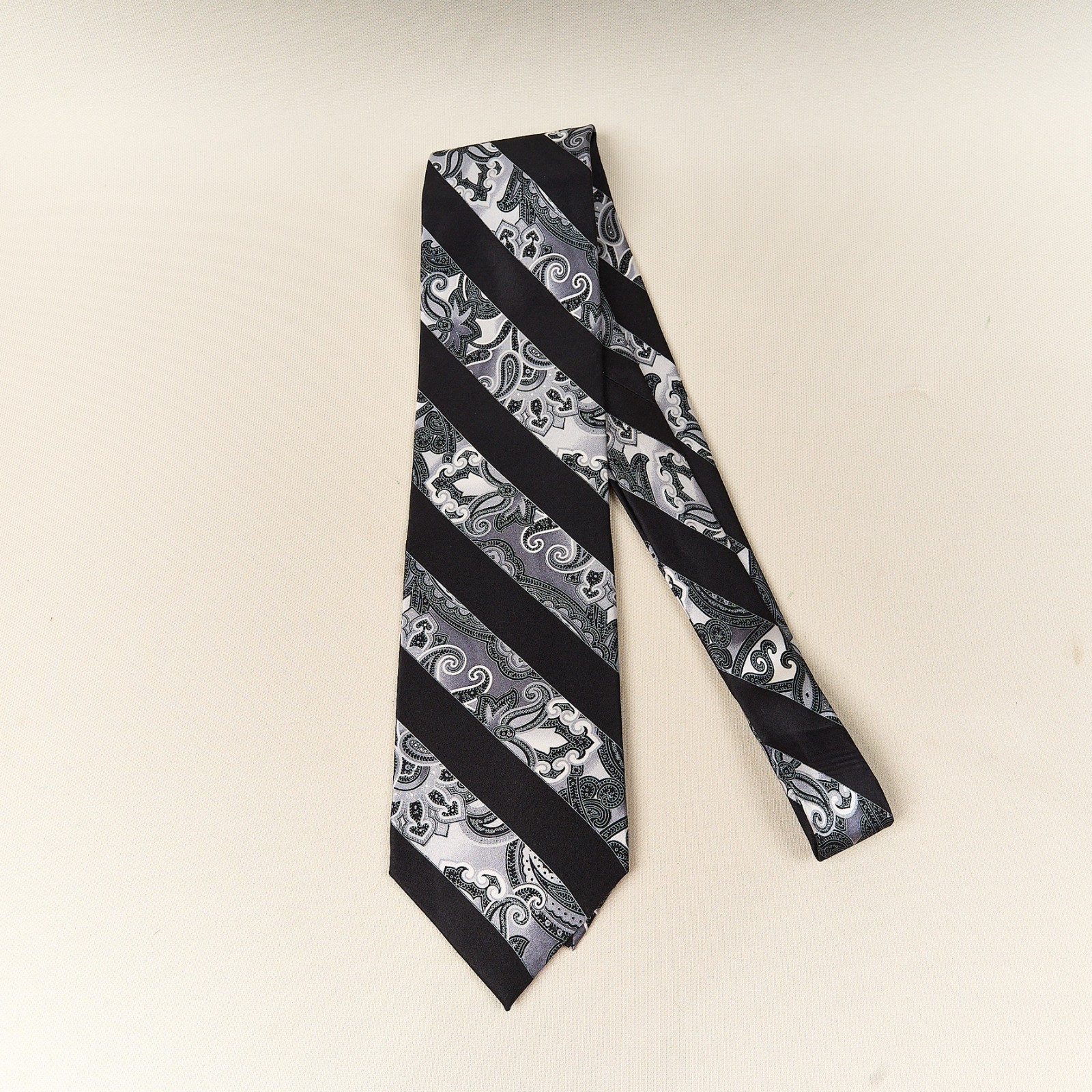 Vitaliano Pancaldi Silk Tie Black Silver Floral Stripes Hand Made Italy 59 x3.75 Vitaliano Pancaldi Silk Tie Black Silver Floral Stripes Hand Made Italy 59 x3.75