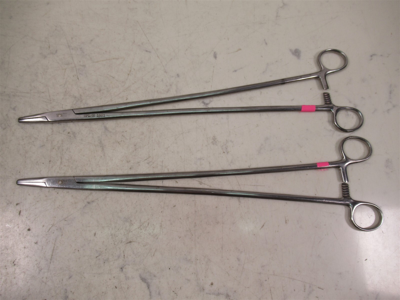 2 V. Mueller 16160 Mayo Hegar Holder Extra-Long Heavy 14