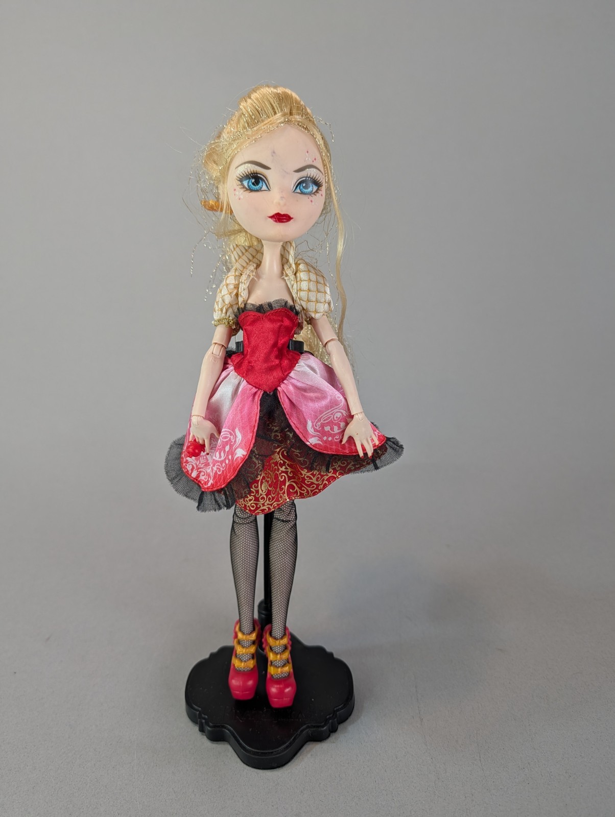 Ever After High Doll Apple White 1st First Chapter 1 w/ RING