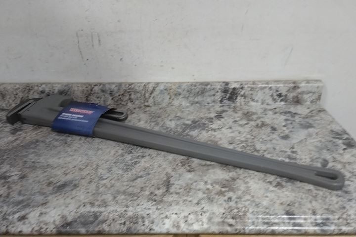 Westward 6ATY3A 6 In Jaw Capacity 48 In Overall Length Gray Pipe Wrench