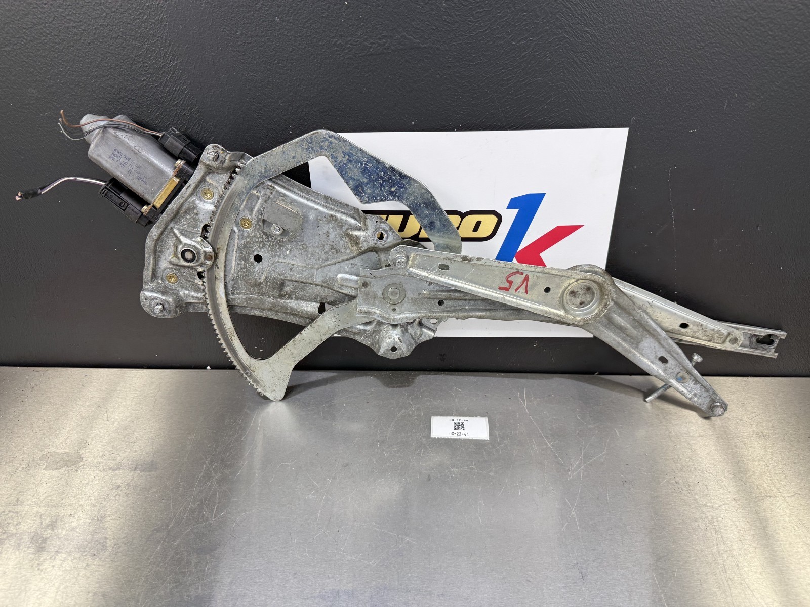 96-02 BMW Z3 Roadster Convertible Door Window Regulator Motor Left Driver Side