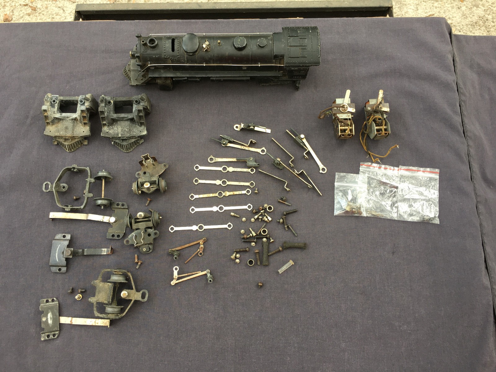 Lot of Lionel 1666 Locomotive Parts