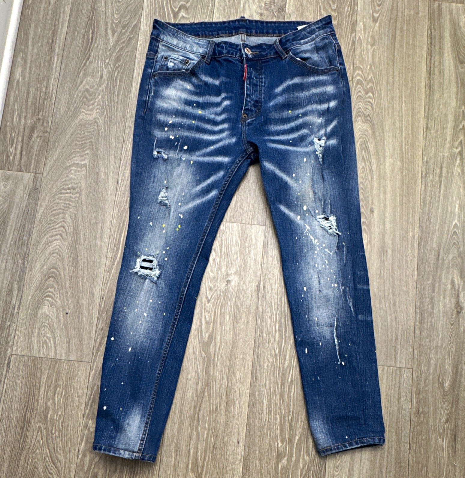 Dsquared2 Slim Jean Men\'s 50x34 Blue Denim Slim Straight Distressed Paint Dsquared2 Slim Jean Men\'s 50x34 Blue Denim Slim Straight Distressed Paint