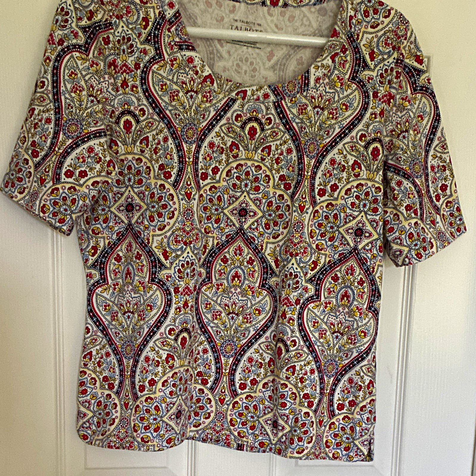 Talbots Women’s Multicolor Paisley Short Sleeve Round Neck Button Cotton Knit Talbots Women’s Multicolor Paisley Short Sleeve Round Neck Button Cotton Knit