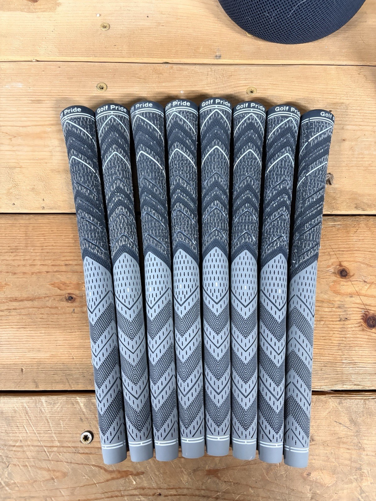 Golf Pride MCC Plus 4 Standard Golf Grips. (Authentic) Set of 8