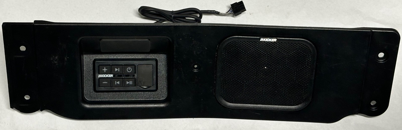 GM 19435808 Tailgate Bluetooth Audio System by Kicker Right Speaker Only