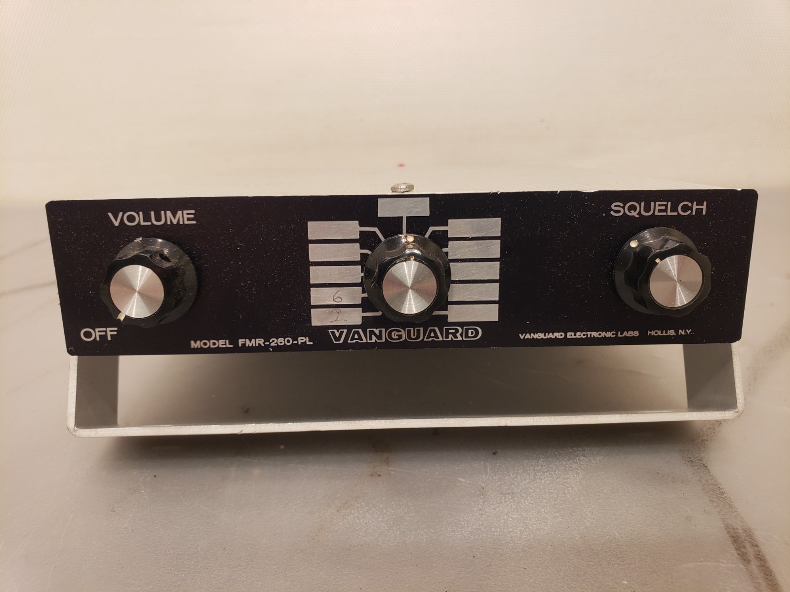  Vintage Vanguard Electronics Labs FMR-260-PL Crystal Controlled FM Receiver