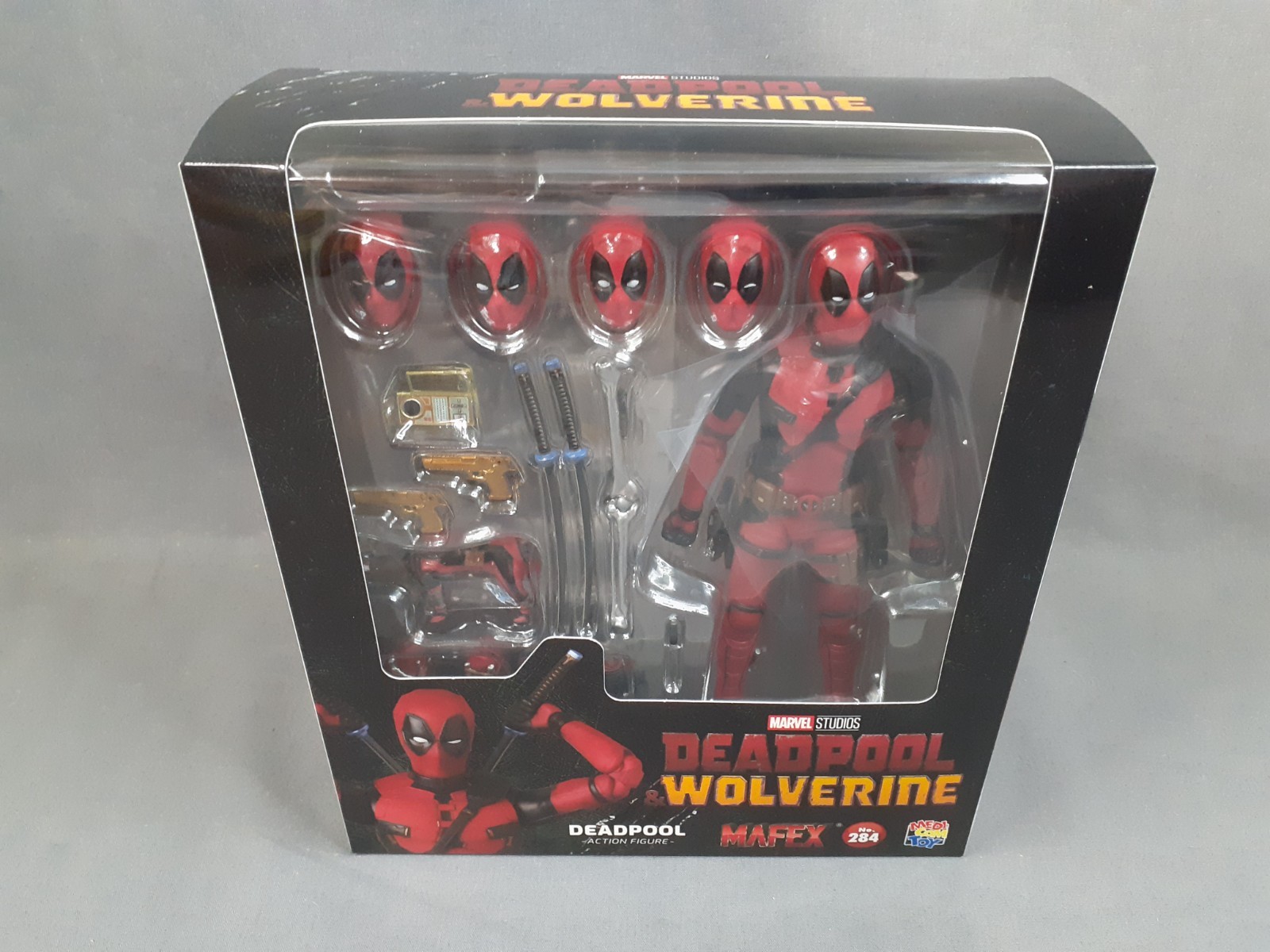MAFEX No.284 DEADPOOL (Deadpool & Wolverine Ver.) Medicom Toy Japan NEW Genuine