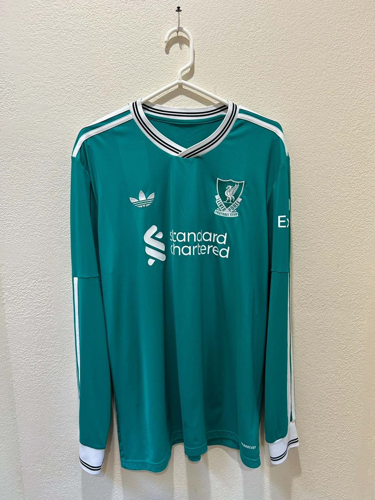 Officially Licensed Liverpool FC 2025-26 Third Jersey L/S - Men\'s Size L Officially Licensed Liverpool FC 2025-26 Third Jersey L/S - Men\'s Size L