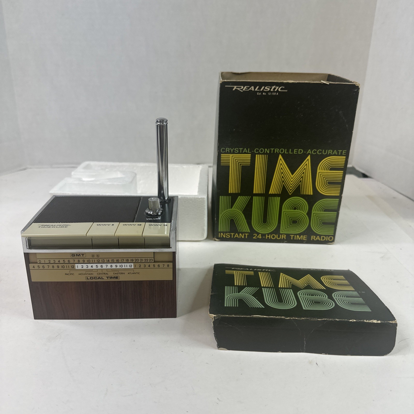 Vintage Realistic Timekube WWV Time Signal Receiver Radio Shack Battery Operated Vintage Realistic Timekube WWV Time Signal Receiver Radio Shack Battery Operated