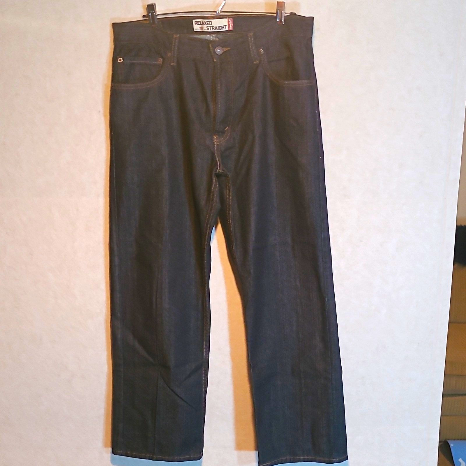 Levi’s Men’s Relaxed Straight Jeans Dark Wash Blue Denim Mid Rise 5-Pocket Levi’s Men’s Relaxed Straight Jeans Dark Wash Blue Denim Mid Rise 5-Pocket