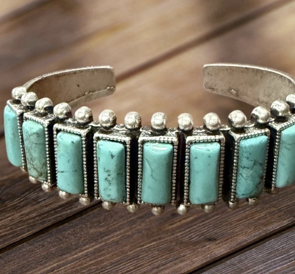 Turquoise Cuff Bracelet Rectangular Stones Beaded Native American Style Turquoise Cuff Bracelet Rectangular Stones Beaded Native American Style