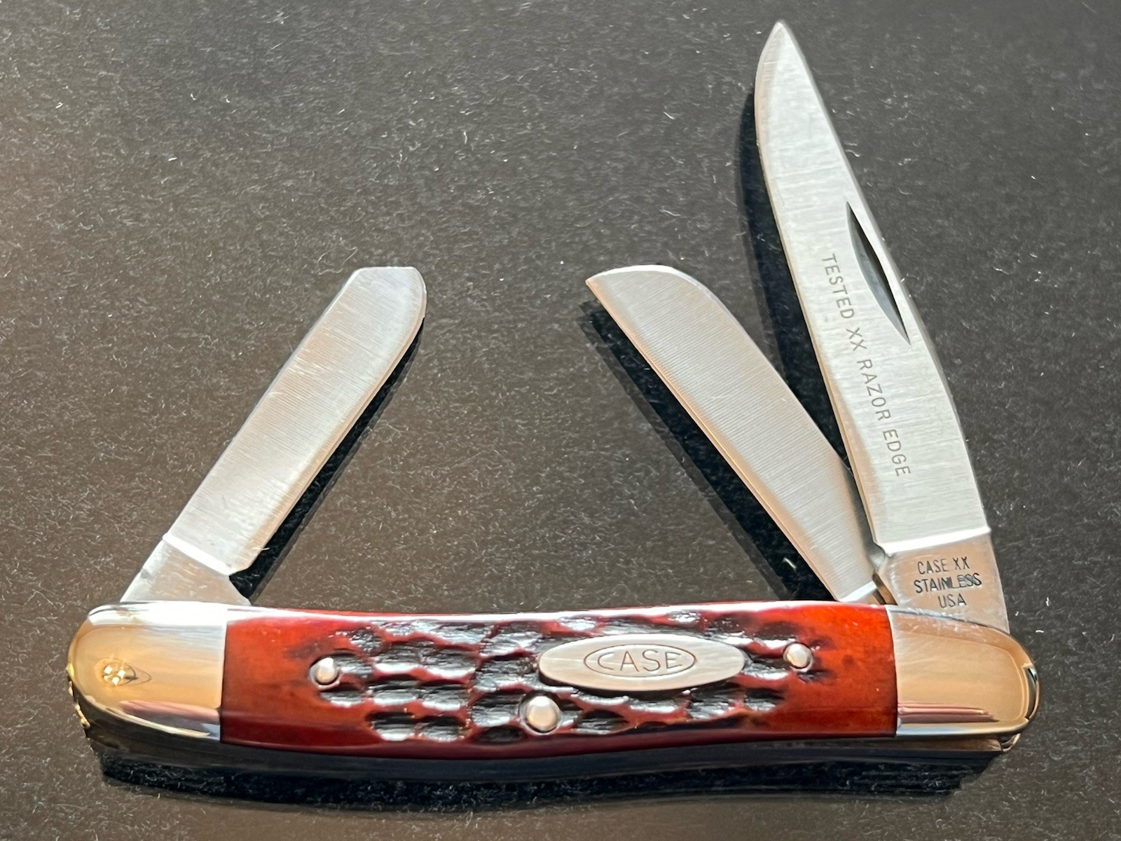 CASE XX USA 1975/5 ….. Dots Tested XX Razor Edge RED BONE KNIFE 6318 HPSS MINT